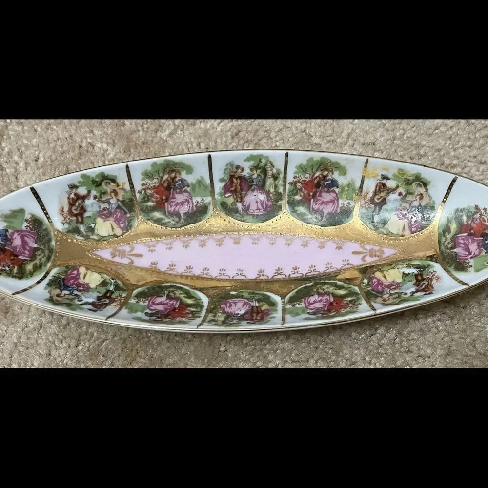 Vintage Royal Vienna courting couple Oval Vanity Dish